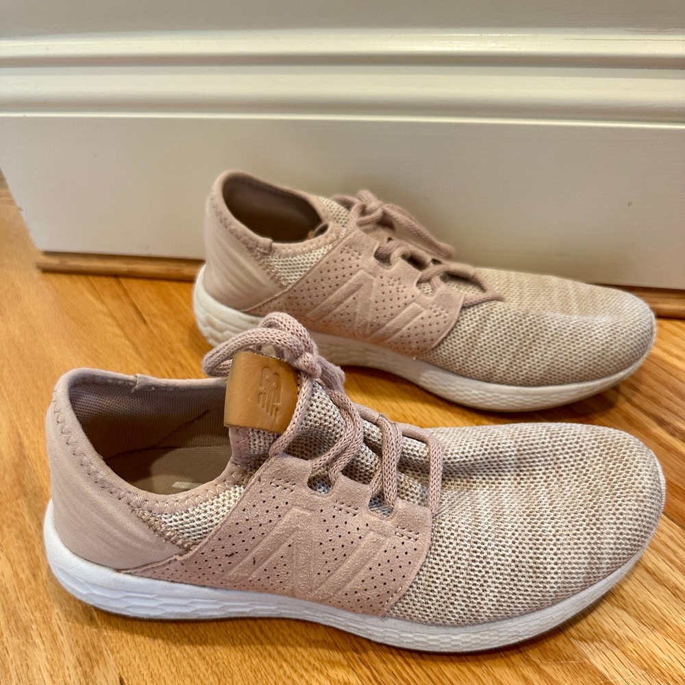 New Balance Fresh Foam Cruz Knit Sneakers Shoes 8.5 EUC